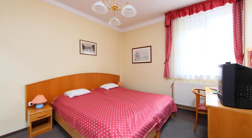 Hotel Blaha Lujza Balatonfured Ruang foto