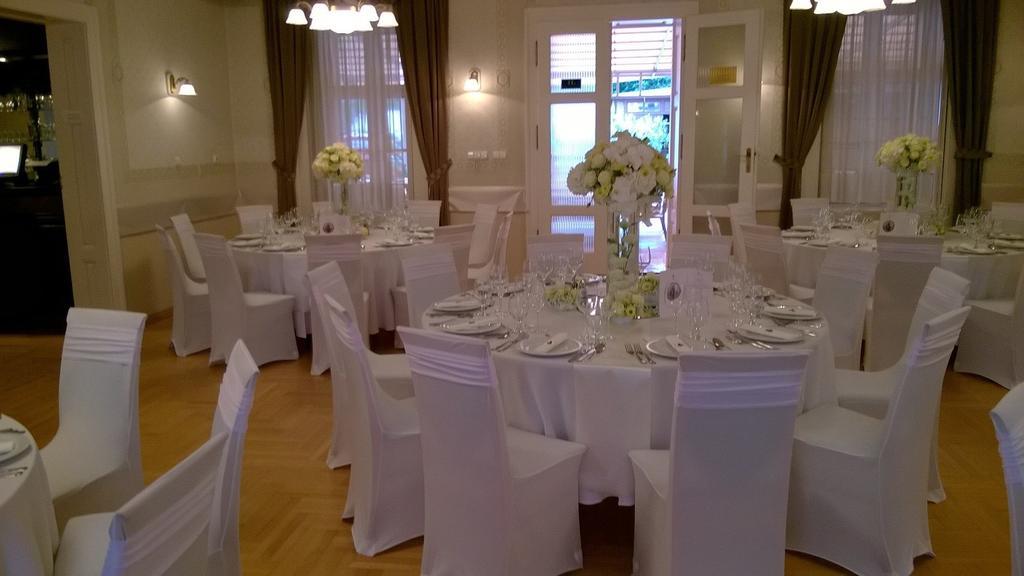 Hotel Blaha Lujza Balatonfured Bagian luar foto