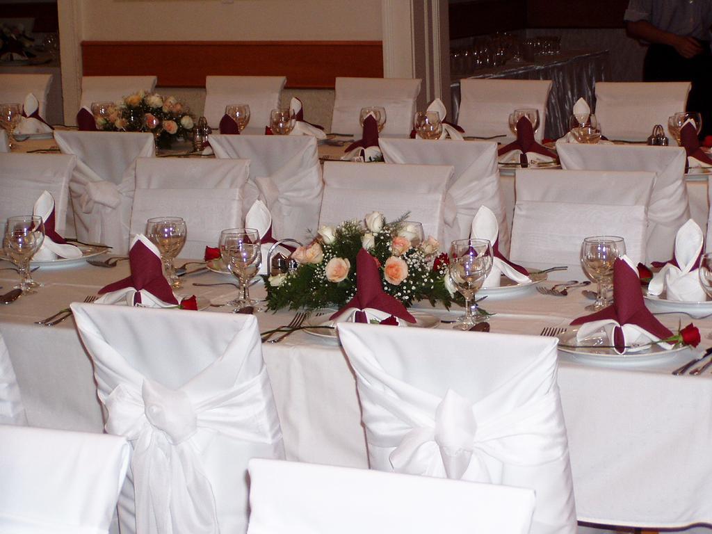 Hotel Blaha Lujza Balatonfured Bagian luar foto