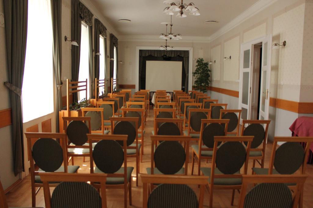 Hotel Blaha Lujza Balatonfured Bagian luar foto