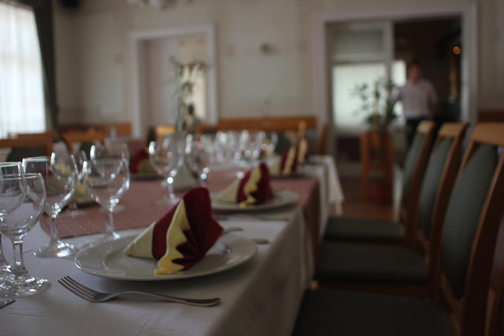 Hotel Blaha Lujza Balatonfured Bagian luar foto